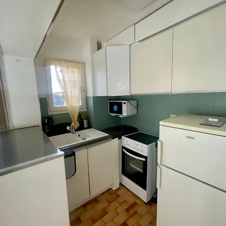 Renove, Proche Port & Village, Parking, Animaux Admis - Fr-1-796-83 * 그륏상