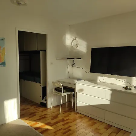 Renove, Proche Port & Village, Parking, Animaux Admis - Fr-1-796-83 Apartment *